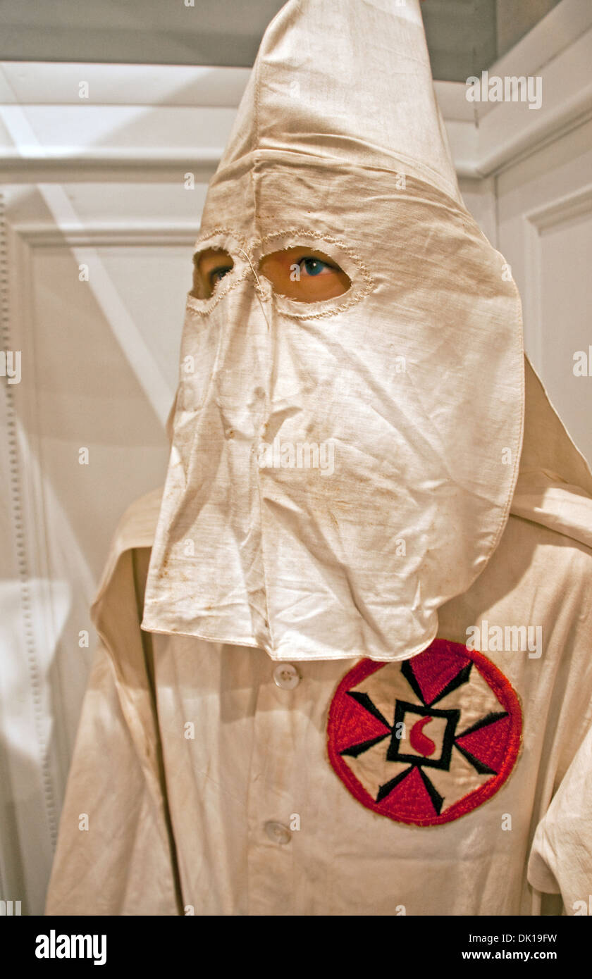 Ku klux klan costume hi-res stock photography and images - Alamy