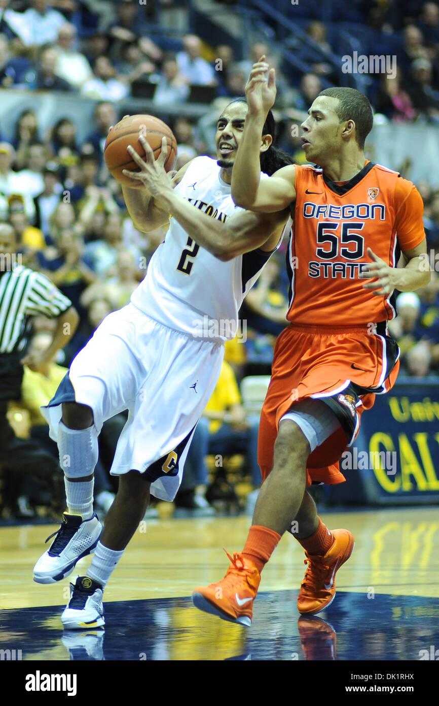 Jan. 27, 2011 - Berkeley, California, United States of America - California Golden Bears guard Jorge Gutierrez (2) drives the lane under pressure from Oregon State Beavers guard Roberto Nelson (55) during the NCAA basketball game between the Oregon State Beavers and the California Golden Bears at Haas Pavilion. Cal won in a rout, 85-57. (Credit Image: © Matt Cohen/Southcreek Globa Stock Photo