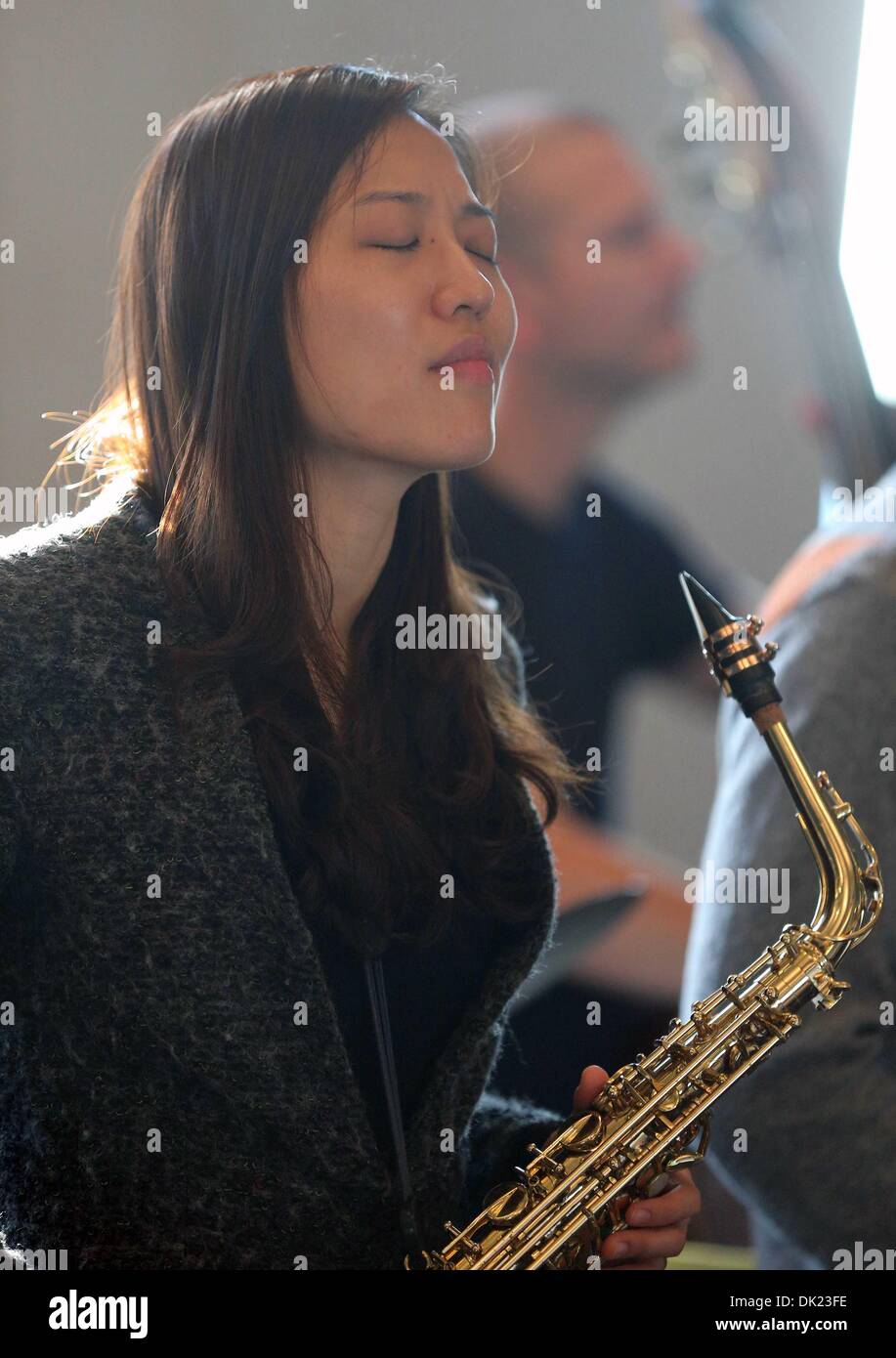 (131202) -- FRANKFURT, Dec. 2, 2013 (Xinhua) -- South Korean  Musician Jin Pureum performs Saxphone at Juedisches Museum in Frankfurt, Germany on Dec. 1, 2013. Seven South Korean jazz musicians including Jin Pureum are on their schedule to stage 30 performance in 9 German cities from Nov. 28 to Dec. 8, commorating the 130th anniversary of the founding of diplomatic relation between South Korea and Germany. (Xinhua/Luo Huanhuan) (srb) Stock Photo