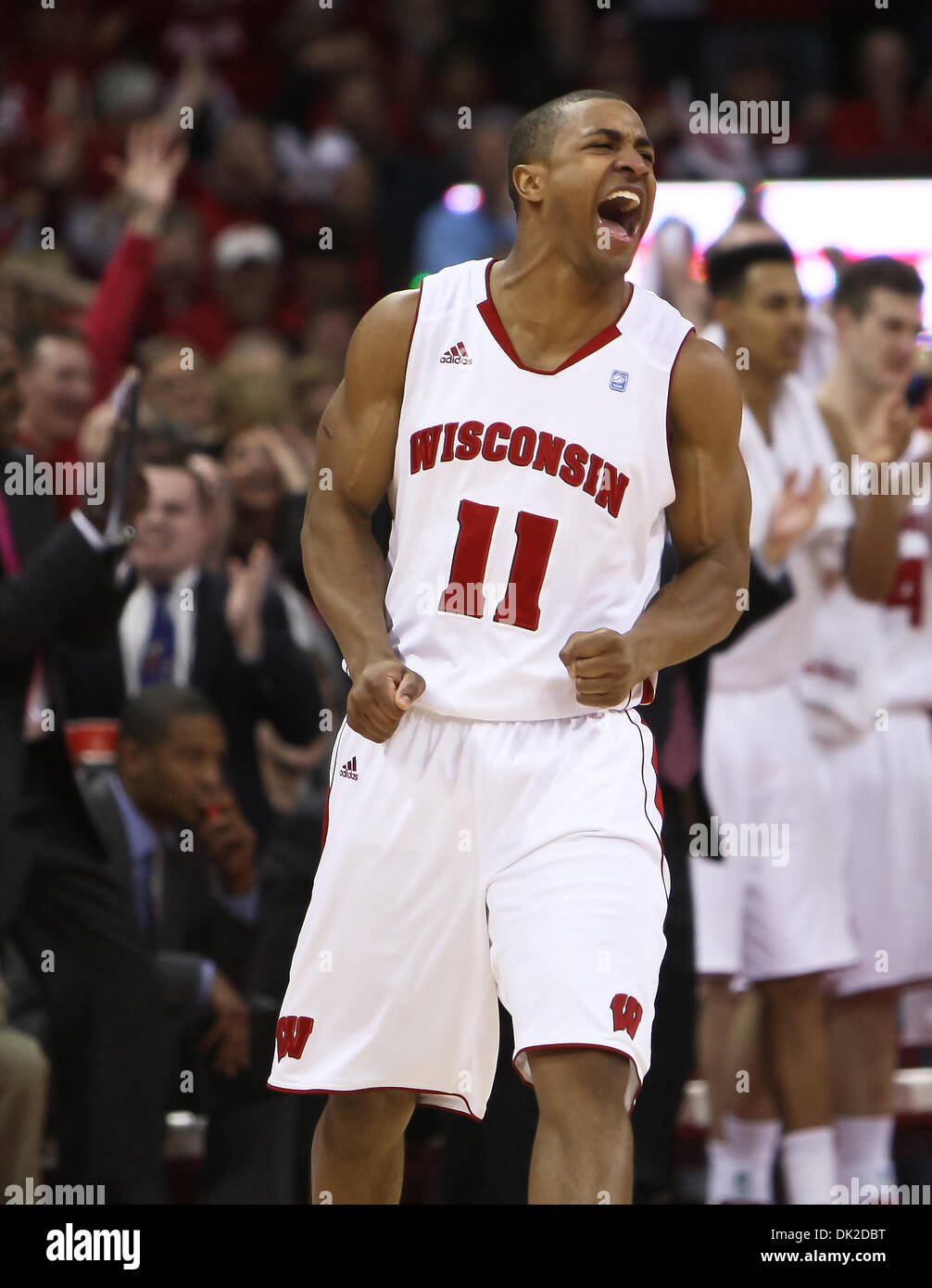 Wisconsin Badgers' 2011-12 team photo after beating Illinois in the  regular-season finale on March 4, 2012 (…