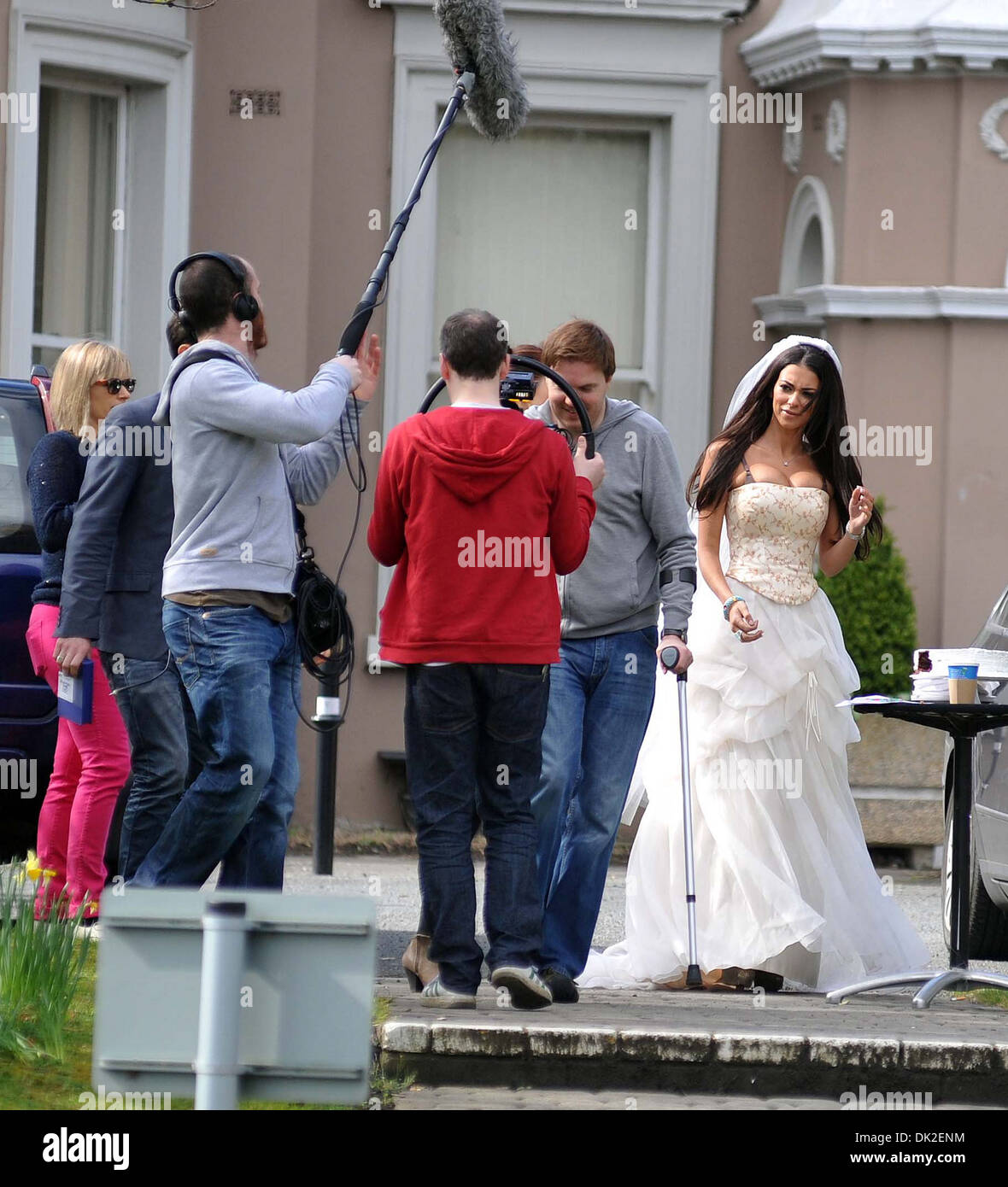Georgia salpa wears wedding dress hi-res stock photography and images ...