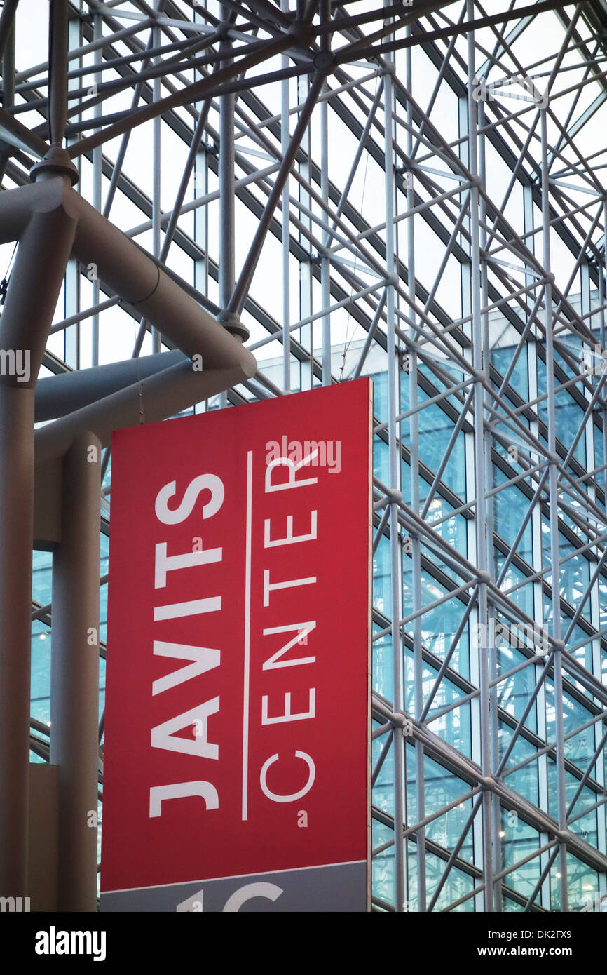 Jacob Javits Center New York Stock Photo Alamy