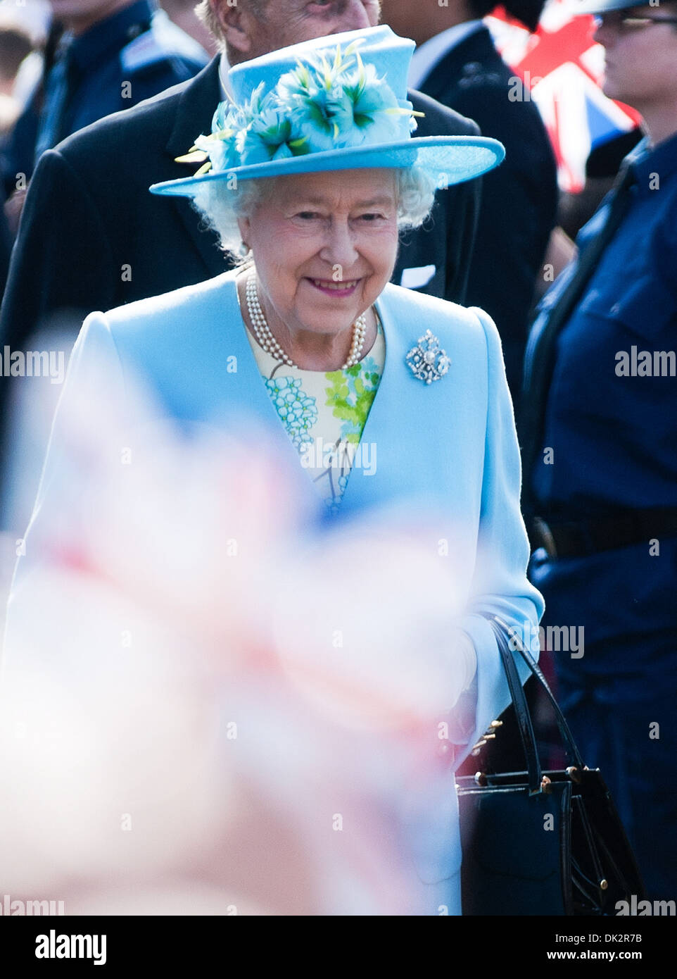 Queen Elizabeth II Visits Redbridge During Her Diamond Jubilee Tour Of queen-elizabeth-ii-visits-redbridge-during-her-diamond-jubilee-tour-of