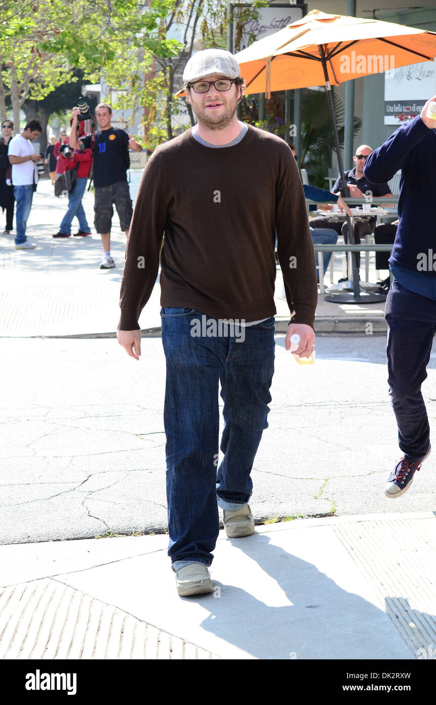 Seth Rogen leaving a Doctor's appointment in Brentwood Los Angeles, California - 29.03.12 Stock Photo