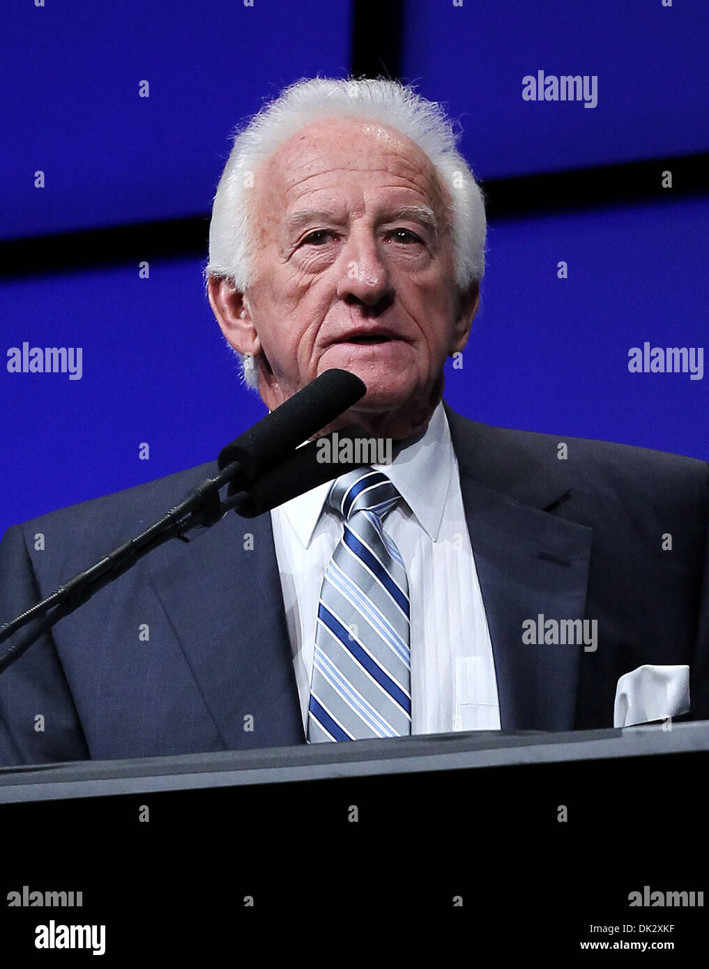 Bob Uecker Milwaukee Brewers PlayByPlay Voice Bob Uecker inducted