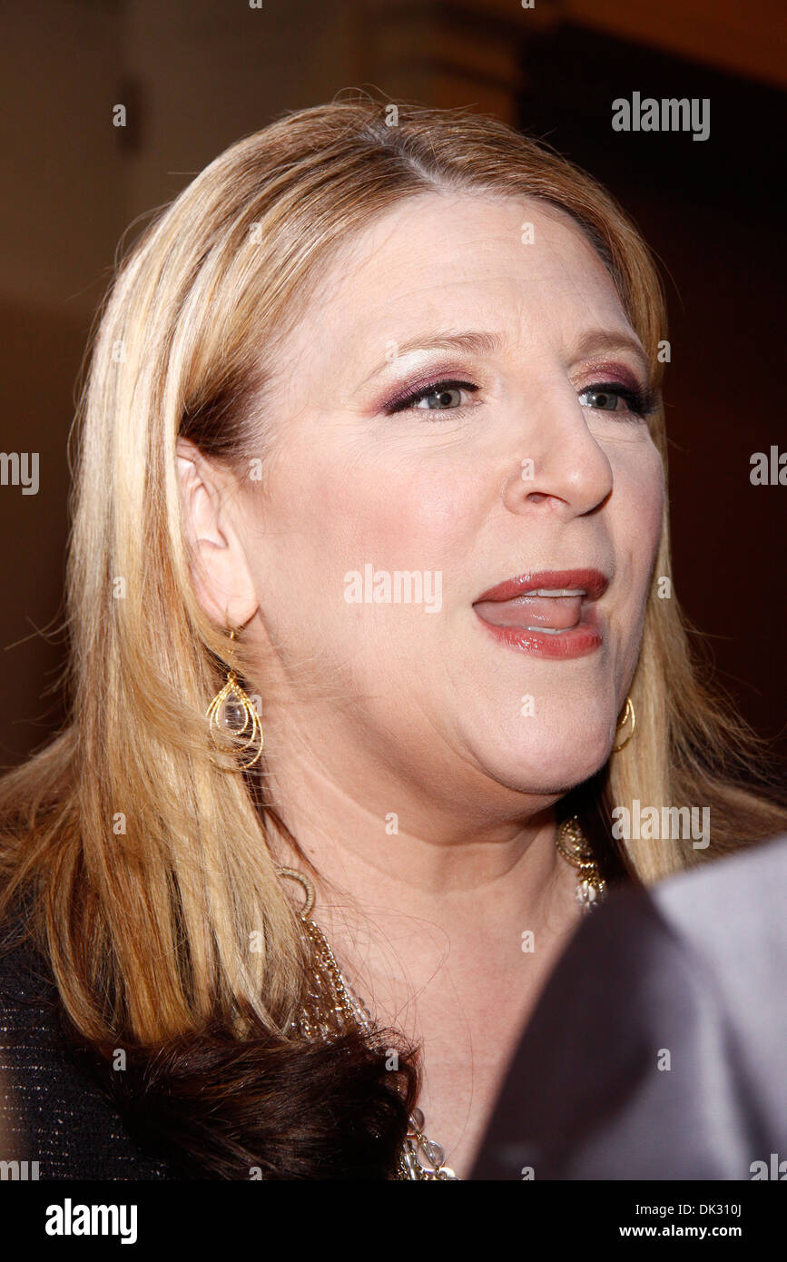 lisa-lampanelli-broadway-opening-night-of-end-of-rainbow-at-belasco