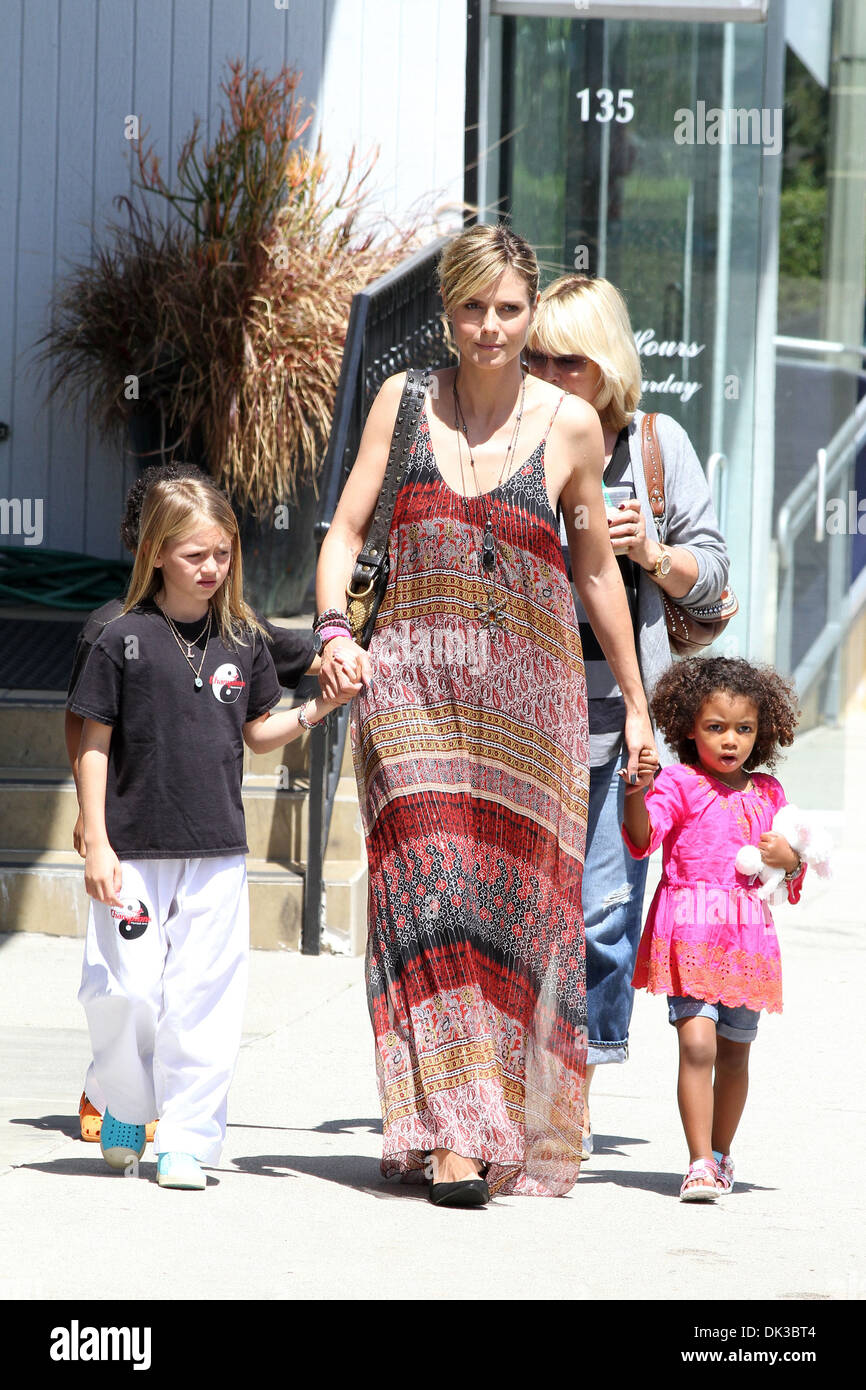Heidi Klum and her two daughters Leni Samuel and Lou Sulola Samuel are seen  leaving karate class Los Angeles California Stock Photo - Alamy