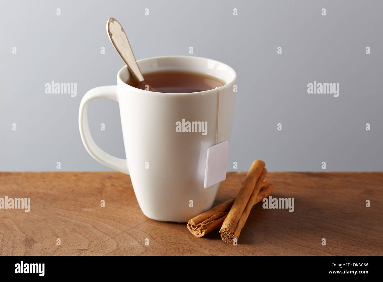 White cup cinnamon sticks hi res stock photography and images Alamy