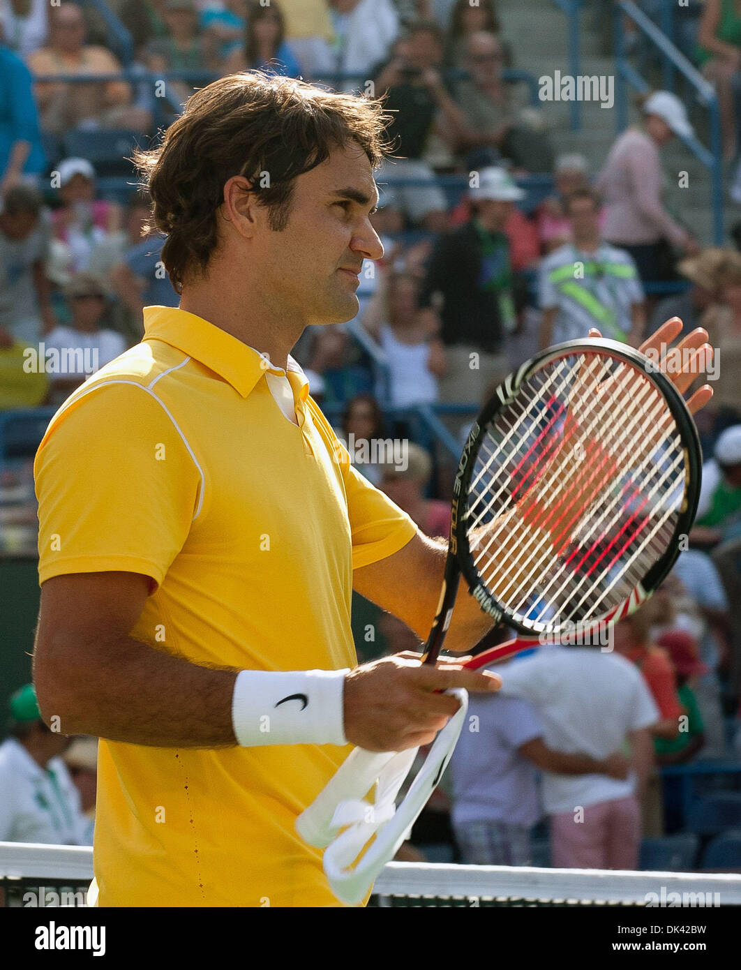Mar. 18, 2011 - Indian Wells, California, U.S. - No. 2 seed ROGER FEDERER  (SUI) acknowledges the crowd during the men's quarterfinals match of the  2011 BNP Paribas Open held at the