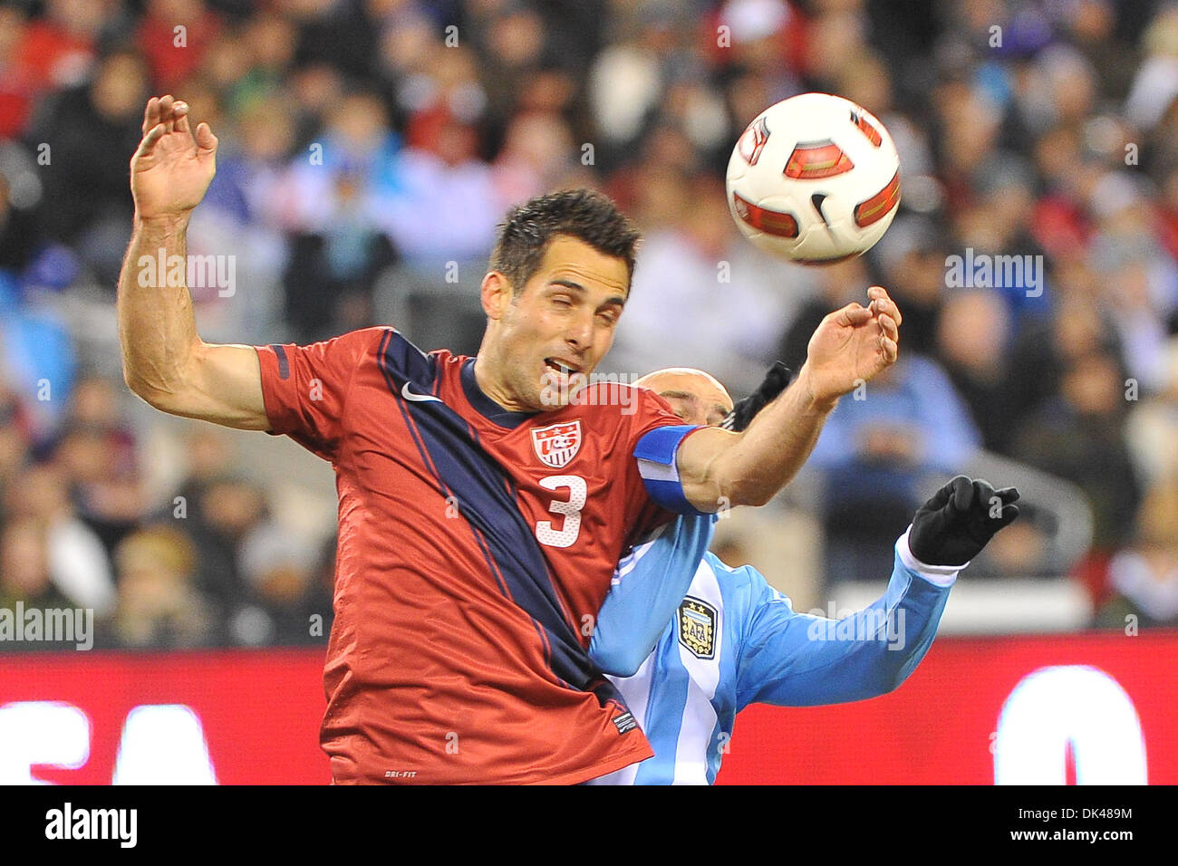 Carlos bocanegra usa in action hi-res stock photography and images