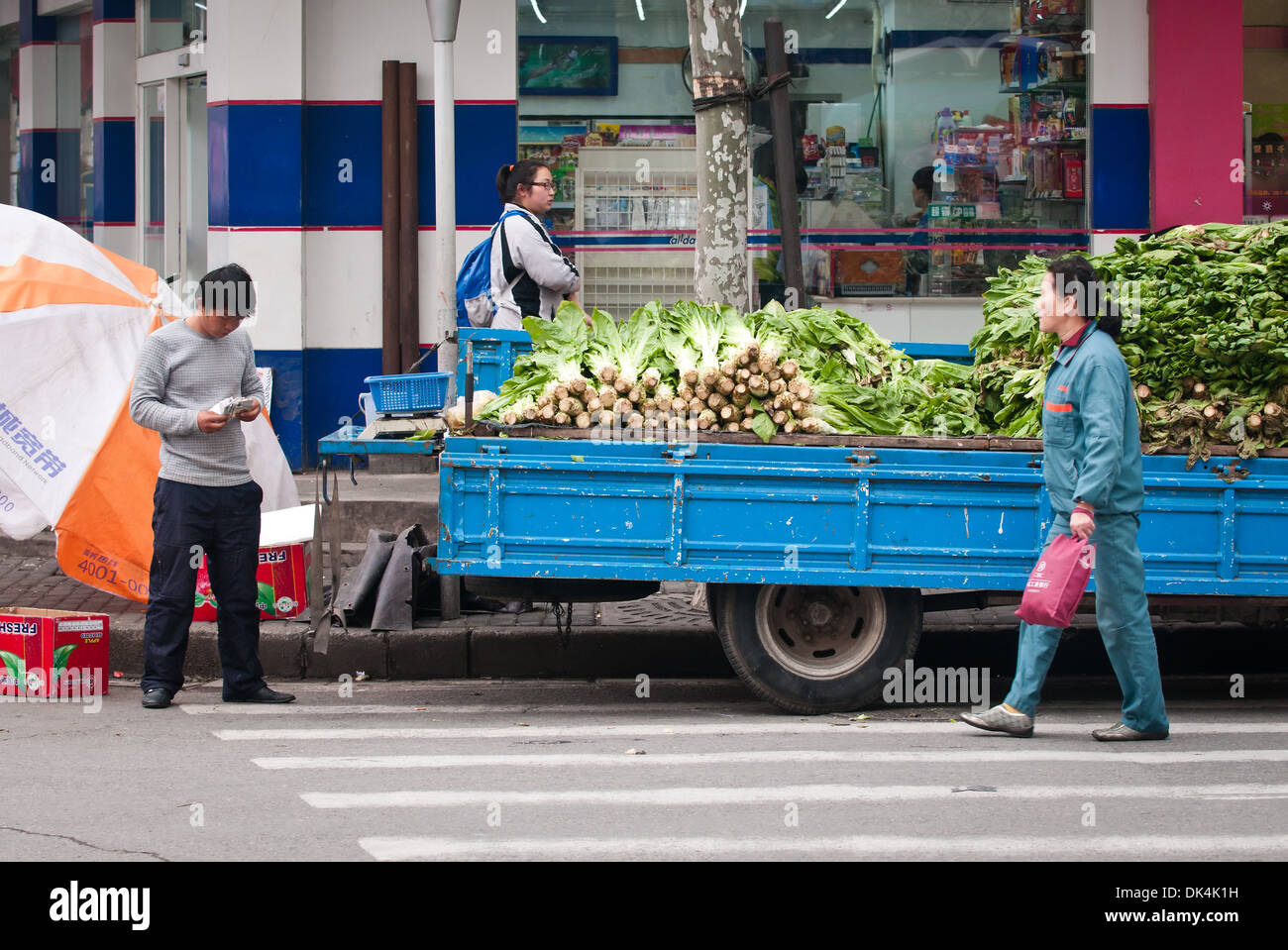 Shanghai man selling vegetables hi-res stock photography and images - Alamy