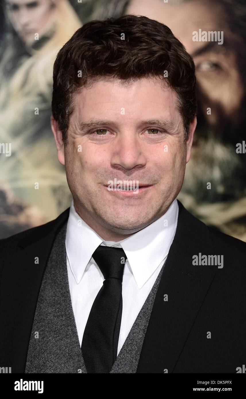 Sean astin hires stock photography and images Alamy