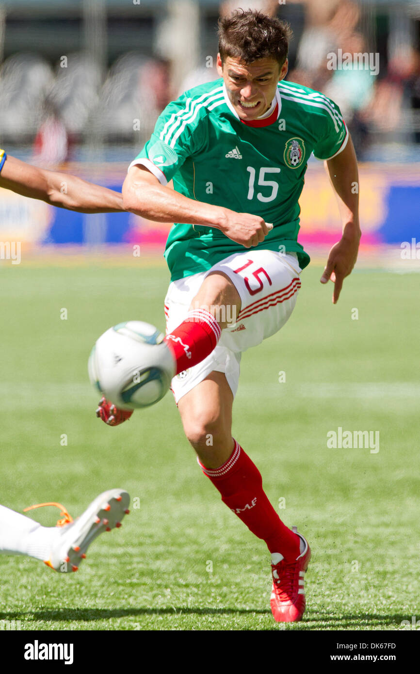 May 28, 2011 - Seattle, Washington, U.S - Mexico defender Hector Moreno (15) takes a shot at the goal during a match vs Ecuador at Qwest Field in Seattle, Washington. The game ended in a 1-1 tie. (Credit Image: © Chris Hunt/Southcreek Global/ZUMApress.com) Stock Photo