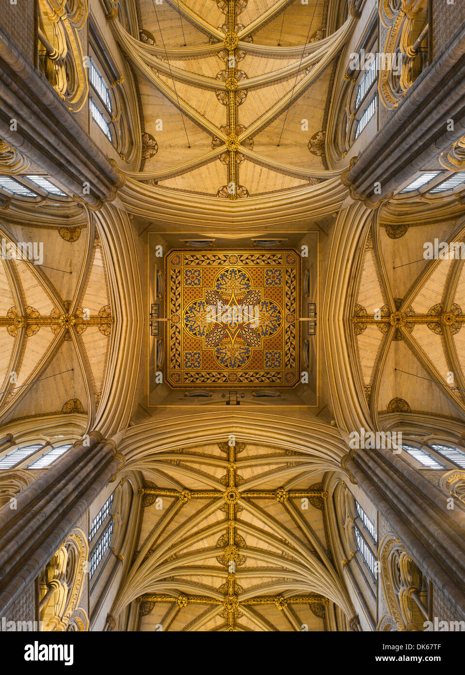 Westminster Abbey, London, United Kingdom. Architect: Several, 1745. View  up to corona lantern Stock Photo - Alamy