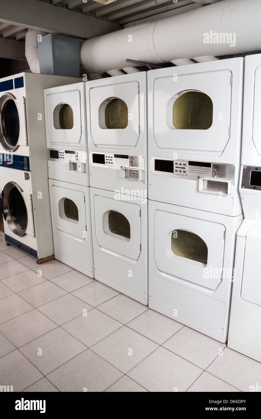 Washer dryers hires stock photography and images Alamy