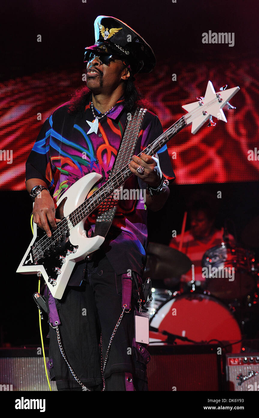 Bootsy Collins performs at 'Experience Hendrix at Hard Rock Live