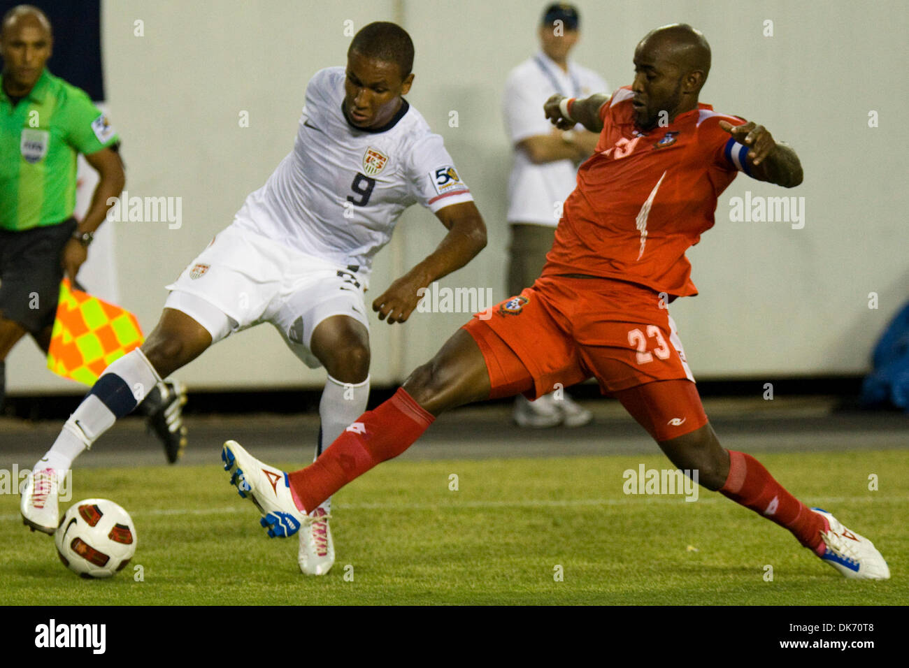 June 11, 2011 - Tampa, Florida, USA - United States attacker Juan Agudelo (9) works his way around Panama defender Felipe Baloy (23)..Panama defeats United States 2-1 in Gold Cup CONCACAF Soccer (Credit Image: © Anthony Smith/Southcreek Global/ZUMAPRESS.com) Stock Photo