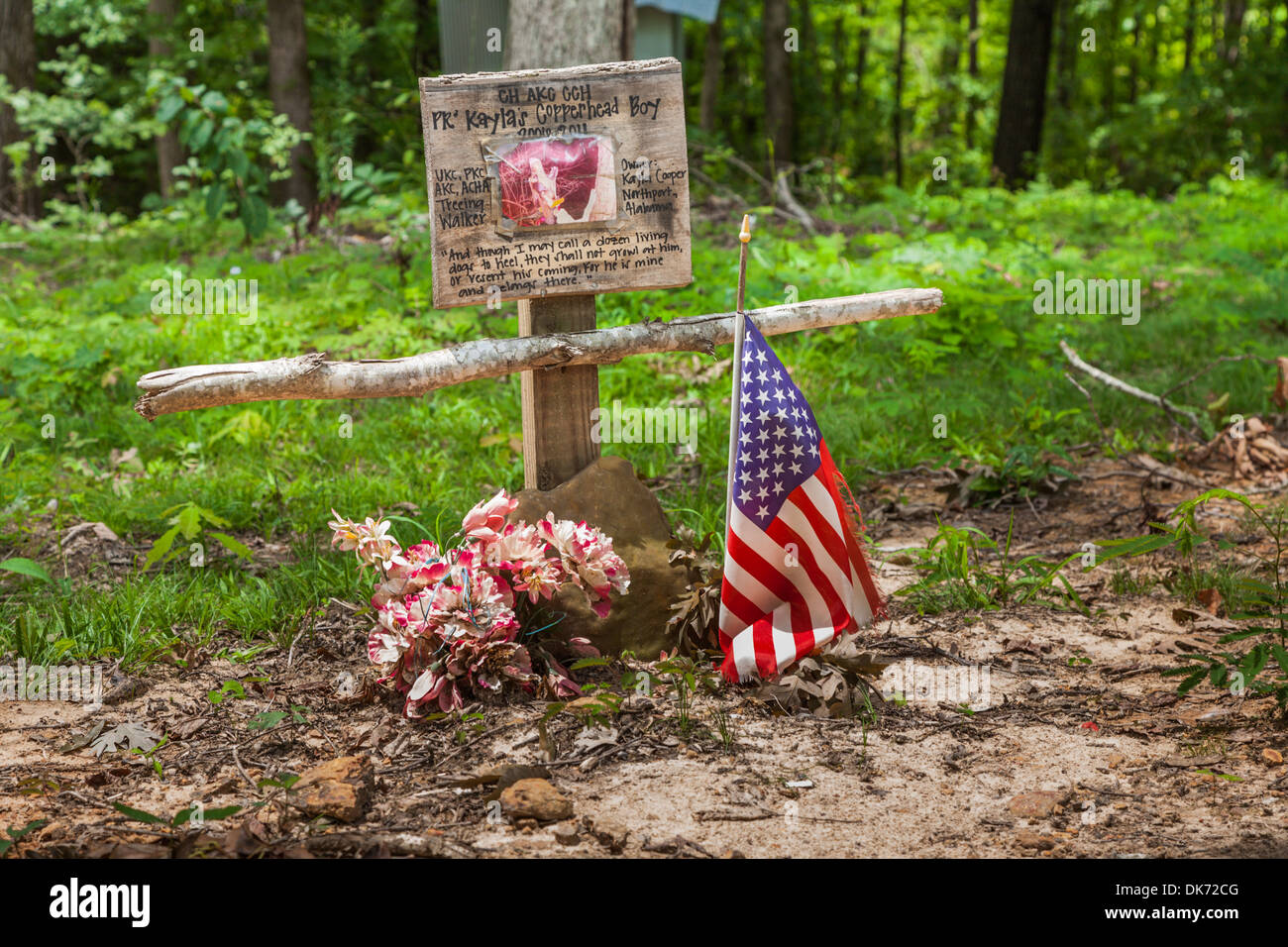 Grave marker at the Key Underwood Coon Dog Memorial Graveyard in