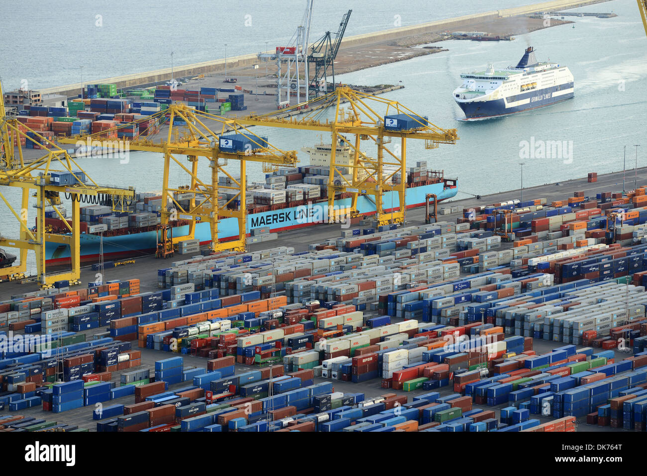 Barcelona Port, cargo containers await transport, Barcelona Spain Stock Photo