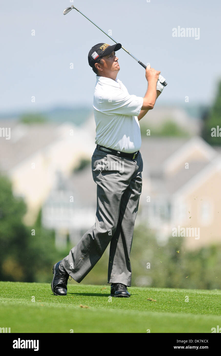 June 25, 2011 - Cromwell, Connecticut, U.S - Shane Bertsch watches his  approach shot on the 2nd hole during the third round of the Travelers  Championship at the TPC River Highlands. (Credit