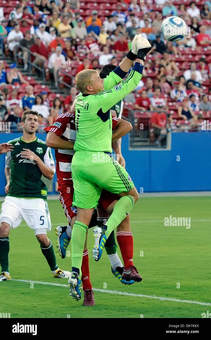 Goalkeeper Deflection Deflection off hi-res stock photography and images - Alamy