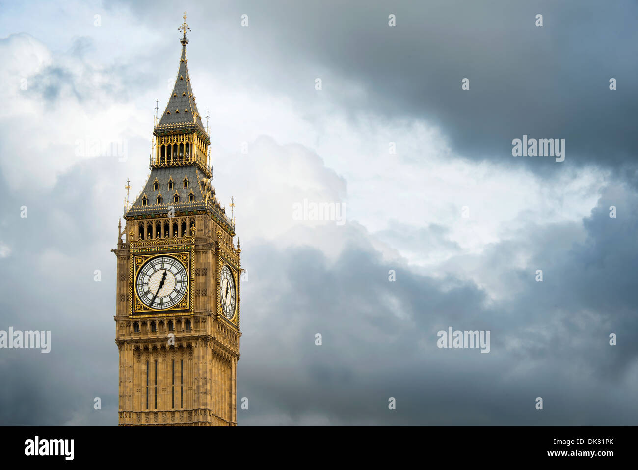 Big Ben London. Dramatic cloudy sky background Stock Photo