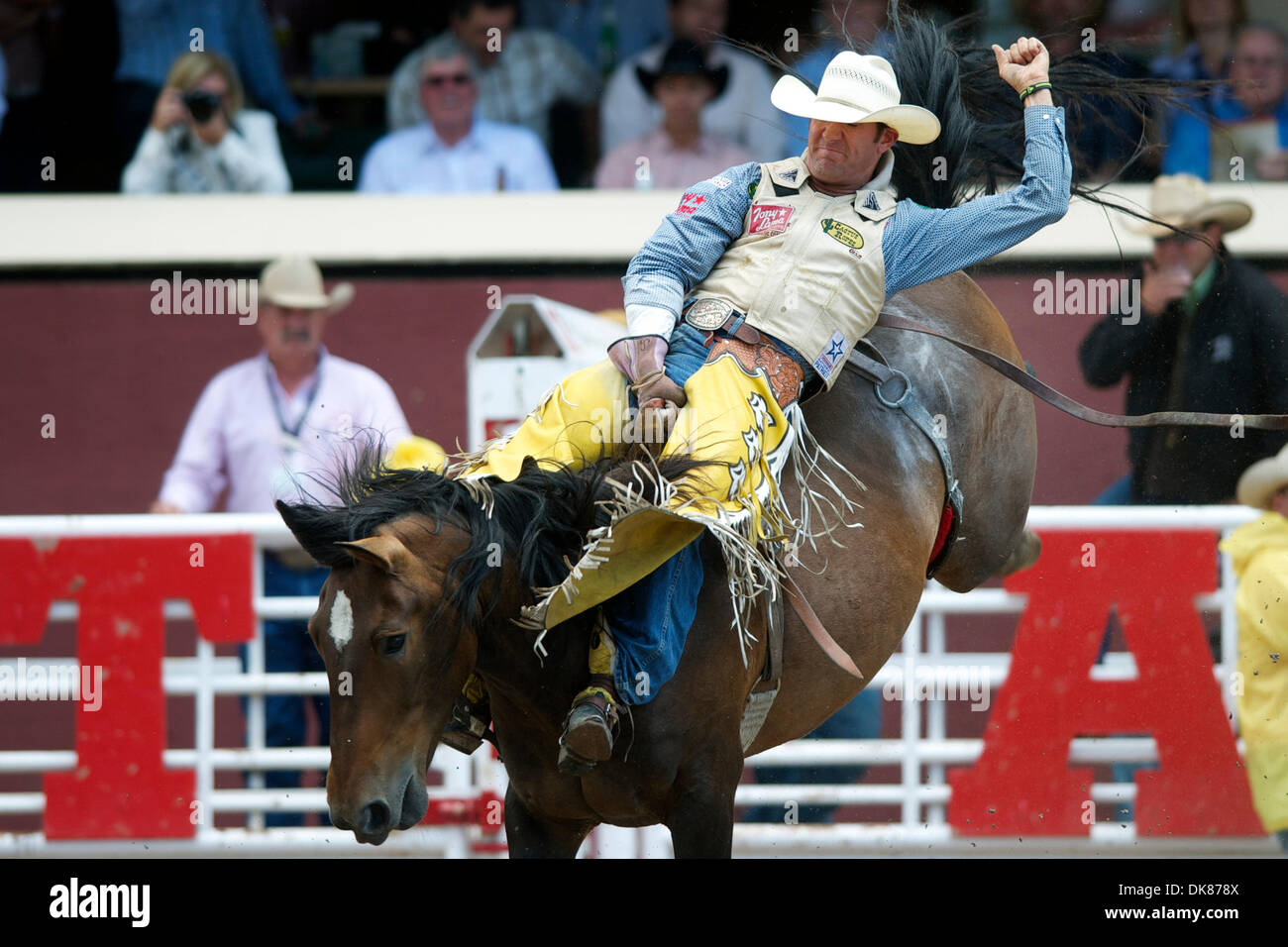 July 11, 2011 - Calgary, Alberta, Canada - Bareback rider Bobby Mote of Culver, OR rides Horse With No Name at the Calgary Stampede in Calgary, AB, Canada.  Mote finished 5th on the day with a score of 83.50. (Credit Image: © Matt Cohen/Southcreek Global/ZUMAPRESS.com) Stock Photo
