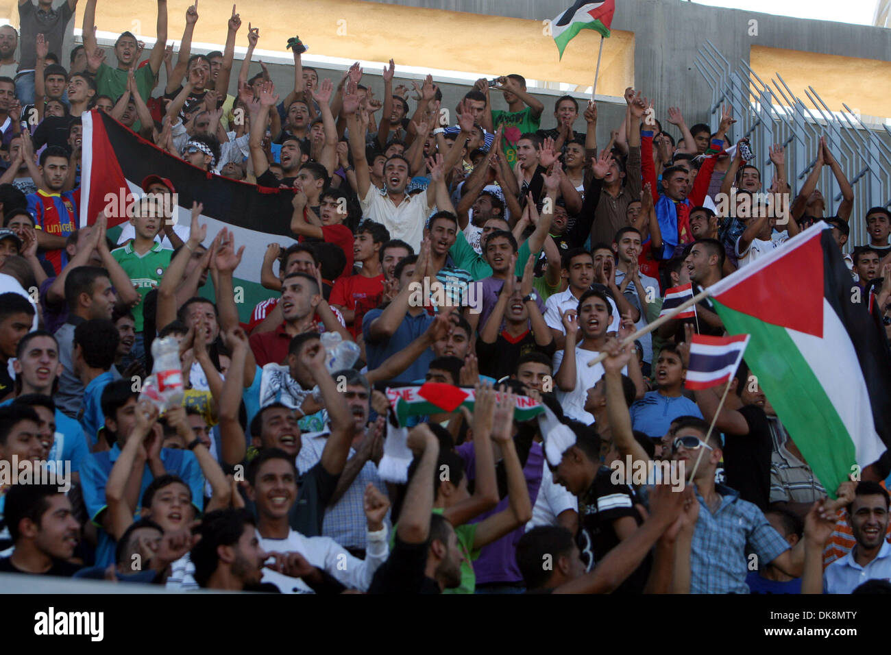 Jul 28, 2011 - Jerusalem, Israel - Fans wave Palestinian flags as they ...