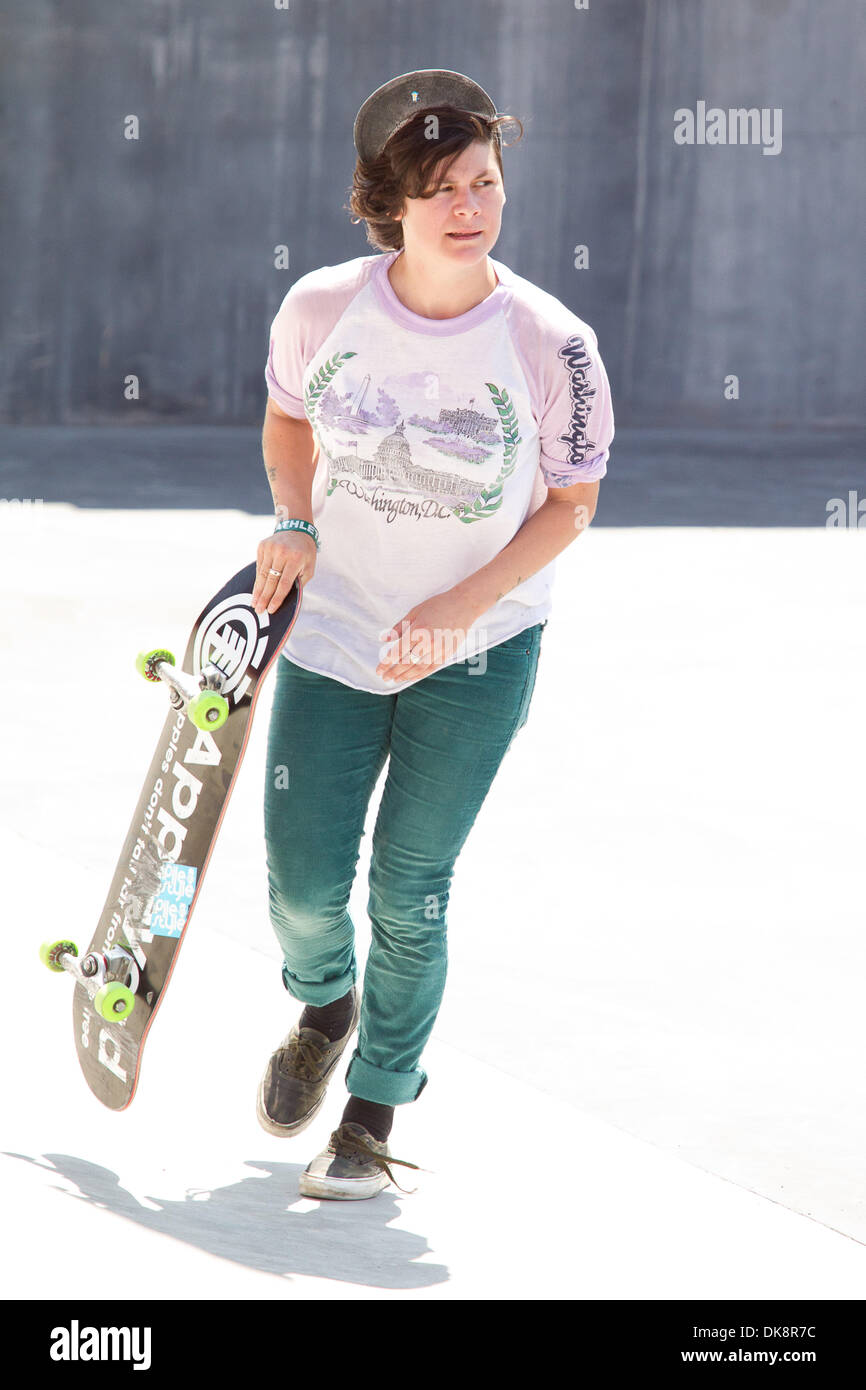 July 29 2011 Los Angeles California U S Vanessa Torres Competes In The Skateboard Street Women S Final