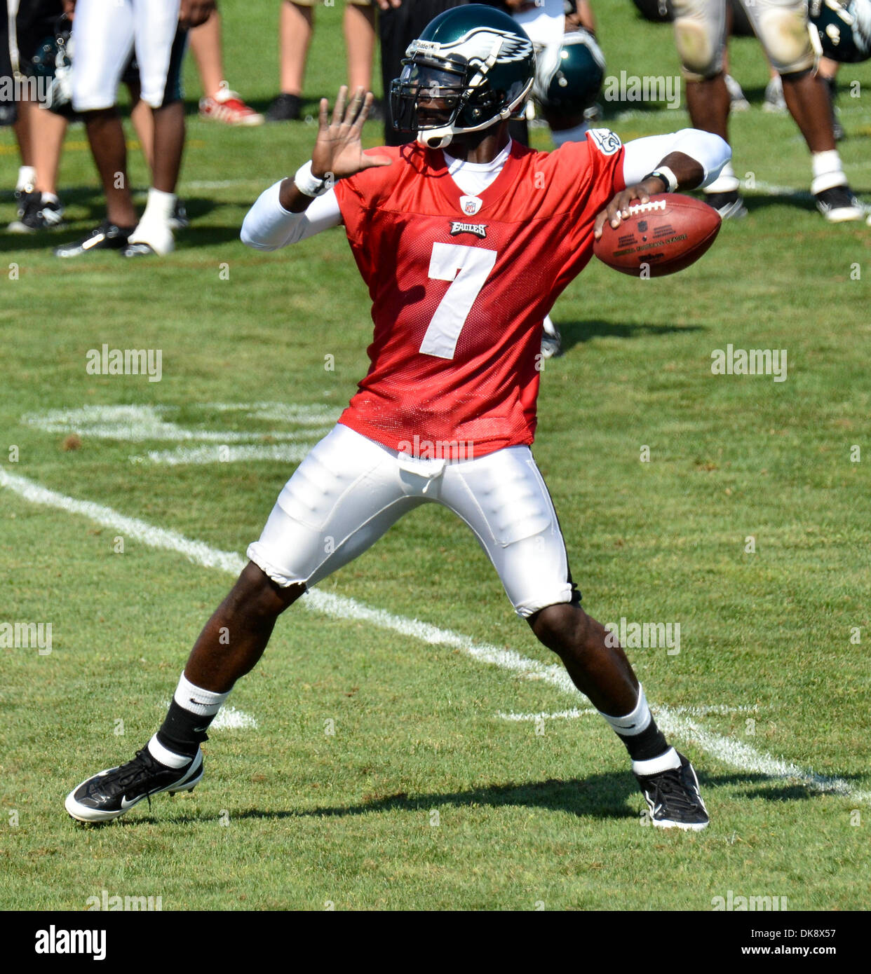 Mike vick philadelphia eagles hi-res stock photography and images - Alamy