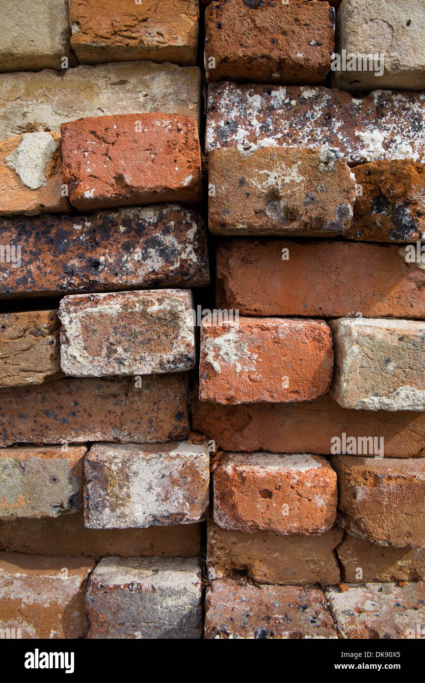 Used bricks hires stock photography and images Alamy