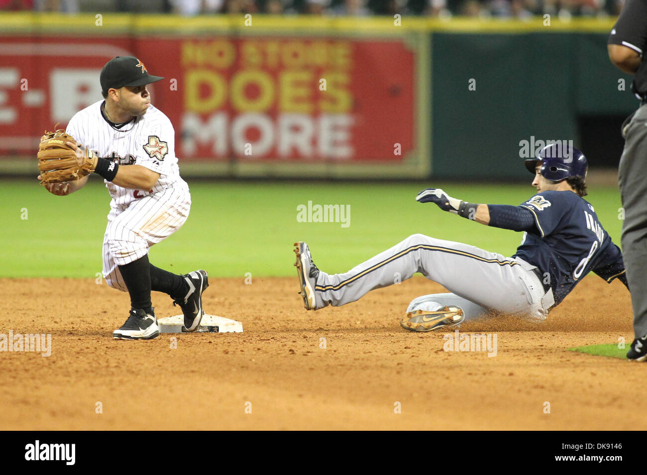JOSE ALTUVE Houston Astros Fielding 8x10 Photo Matte Baseball Photograph