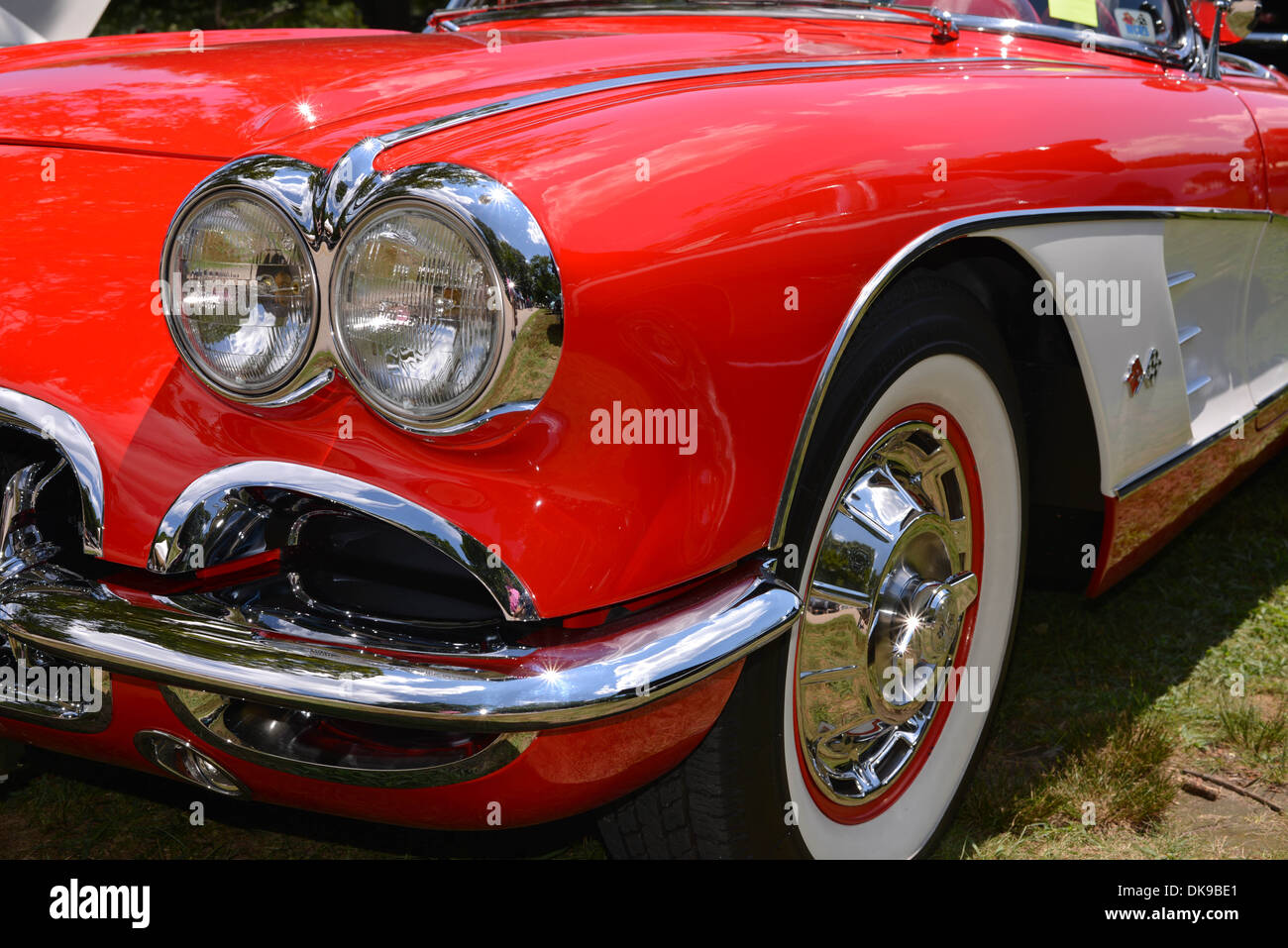 Headlight of classic car hi-res stock photography and images - Alamy