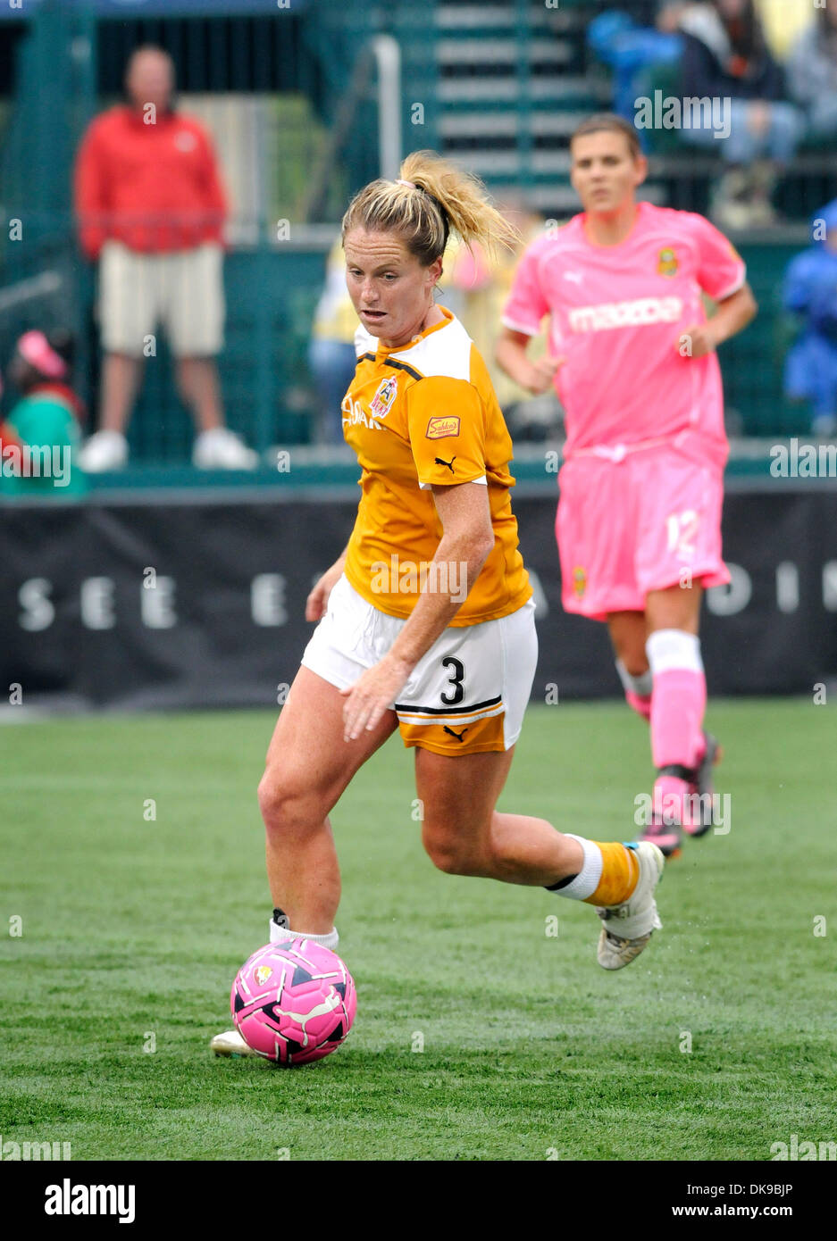 August 14, 2011: Western New York Flash defeated the Atlanta Beat 2-0 at Sahlen's in Rochester, NY a Women's Professional (WPS) matchup. Atlanta Beat's Kylie Wright (3) takes the
