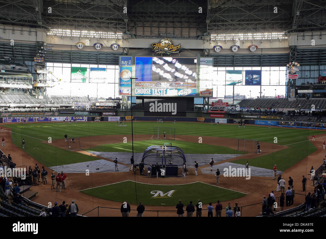Sept. 14, 2011 - Milwaukee, Wisconsin, U.S - Miller Park from the second upper deck section. The Colorado Rockies defeated the Milwaukee Brewers 6-2 at Miller Park in Milwaukee. (Credit Image: © John Fisher/Southcreek Global/ZUMAPRESS.com) Stock Photo