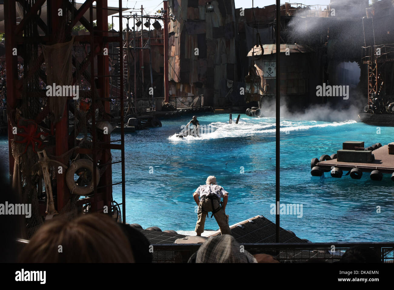 Special effects in Waterworld. Many artists give a big action show as