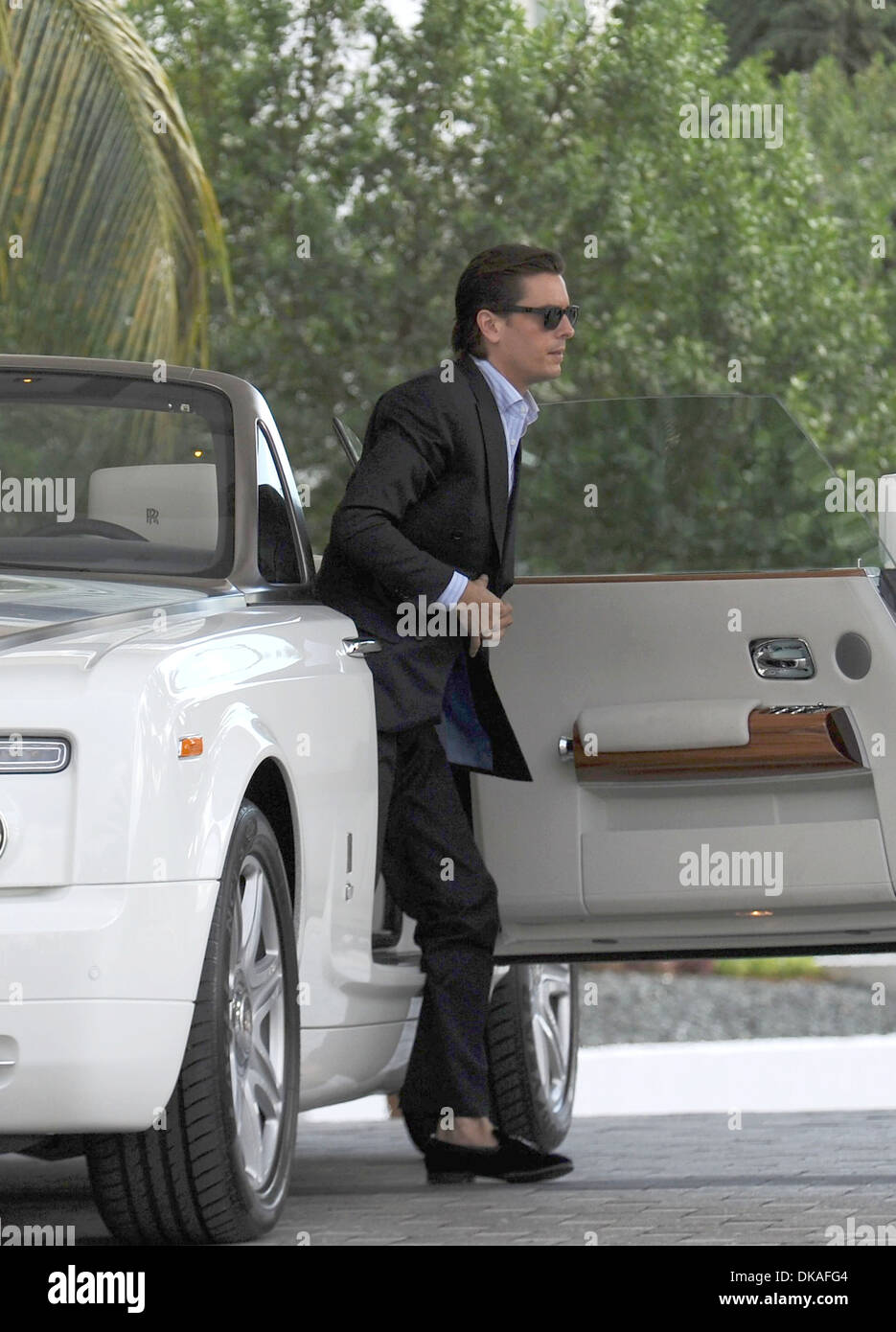 Scott Disick taking a ride in a Rolls Royce Phantom through Miami Beach  Miami, Florida - 18.09.12 Stock Photo - Alamy