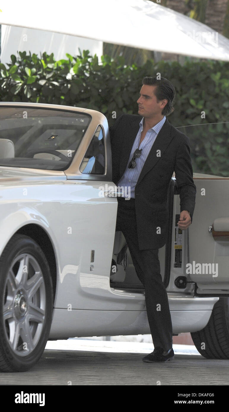 Scott Disick taking a ride in a Rolls Royce Phantom through Miami Beach  Miami, Florida - 18.09.12 Stock Photo - Alamy
