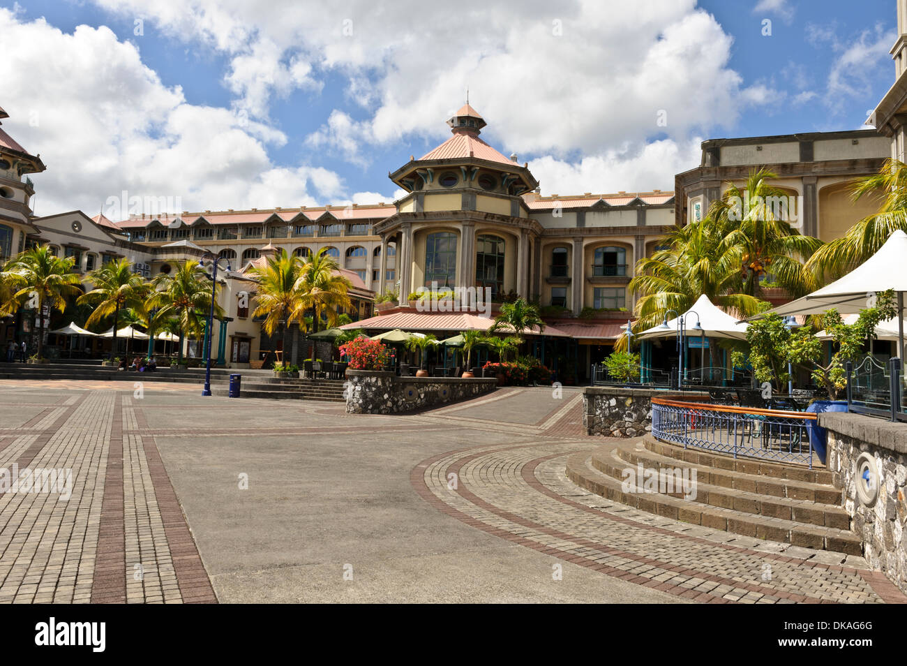 Place du Caudan with restaurants, bars and Le Pavillion, Port Louis, Mauritius. Stock Photo