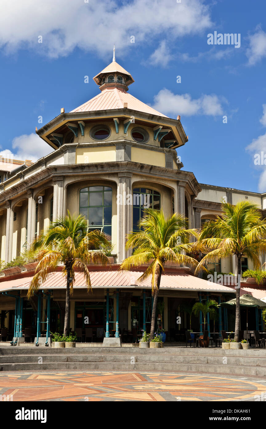 Place du Caudan with restaurants, bars and Le Pavillion, Port Louis, Mauritius. Stock Photo