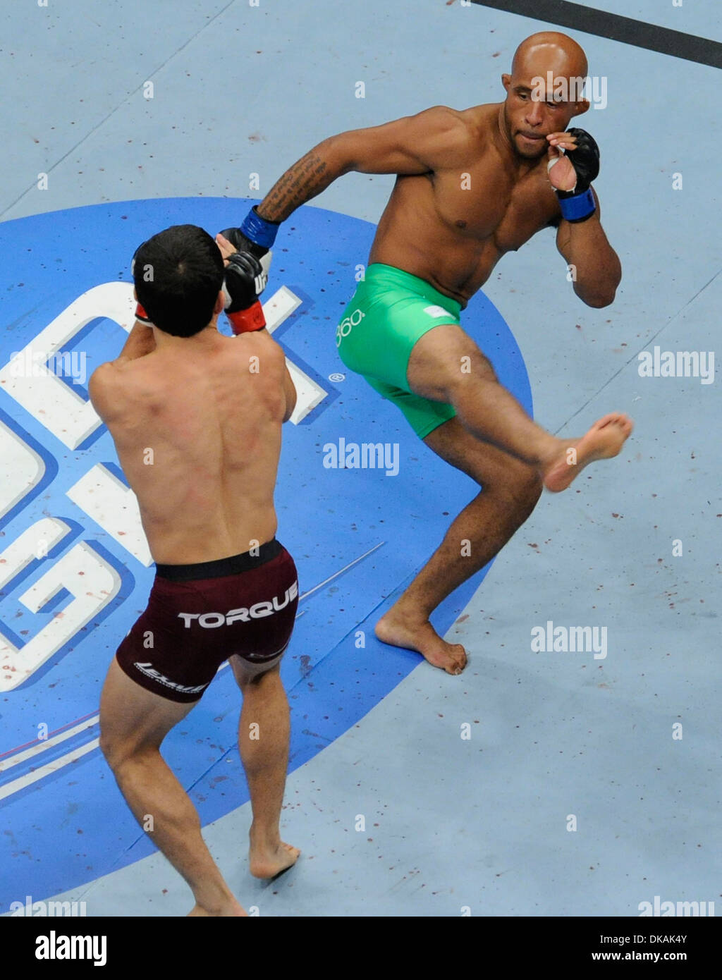 Demetrious Johnson sends a message to Joseph Benavidez after his title