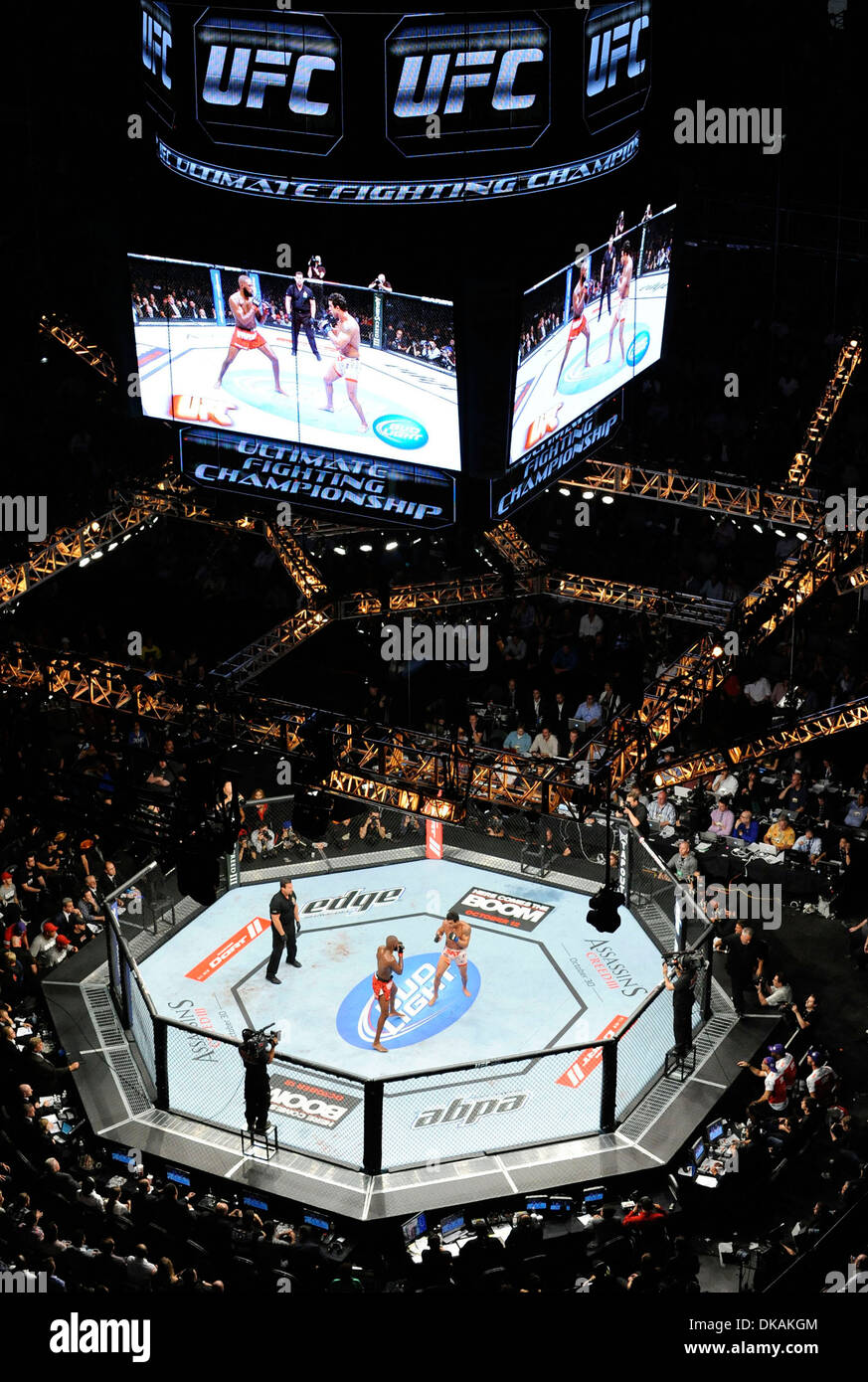 UFC228  Iphone X Wallpaper  Sanchez vs White  1 by RowdyDynasty on  DeviantArt