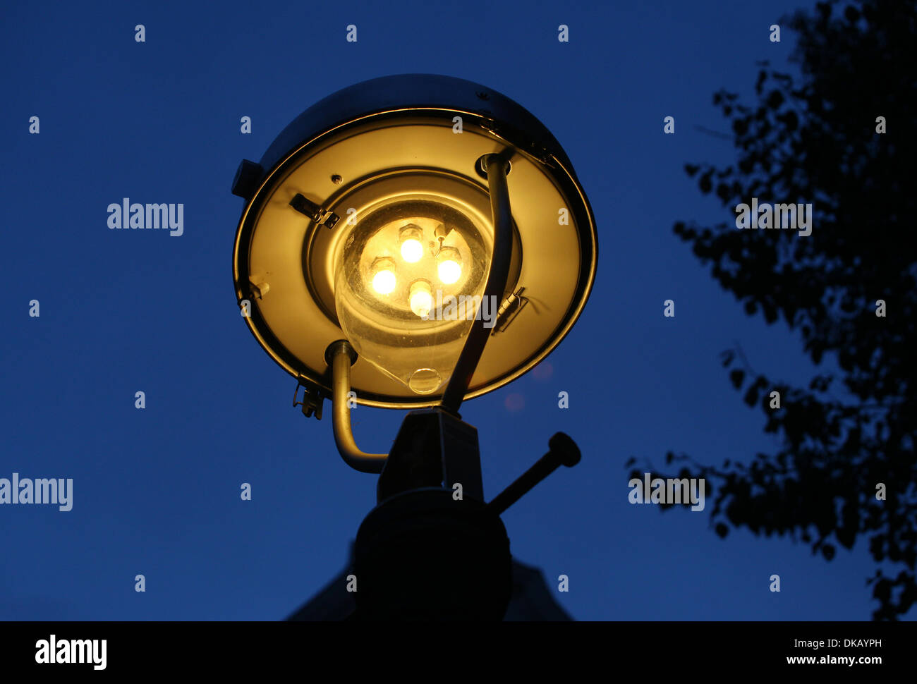 A historical gas street lamp pictured in Berlin on October 19, 2013. Photo: Wolfram Steinberg dpa Stock Photo