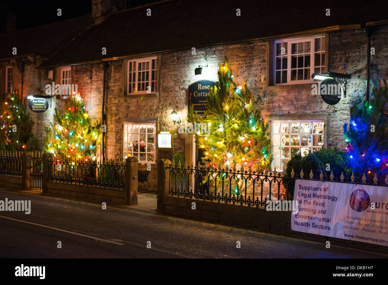 Castleton derbyshire christmas lights