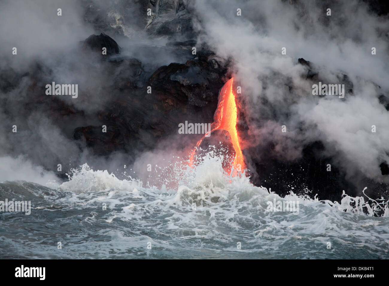 Hot lava stream flowing ocean hi-res stock photography and images - Alamy