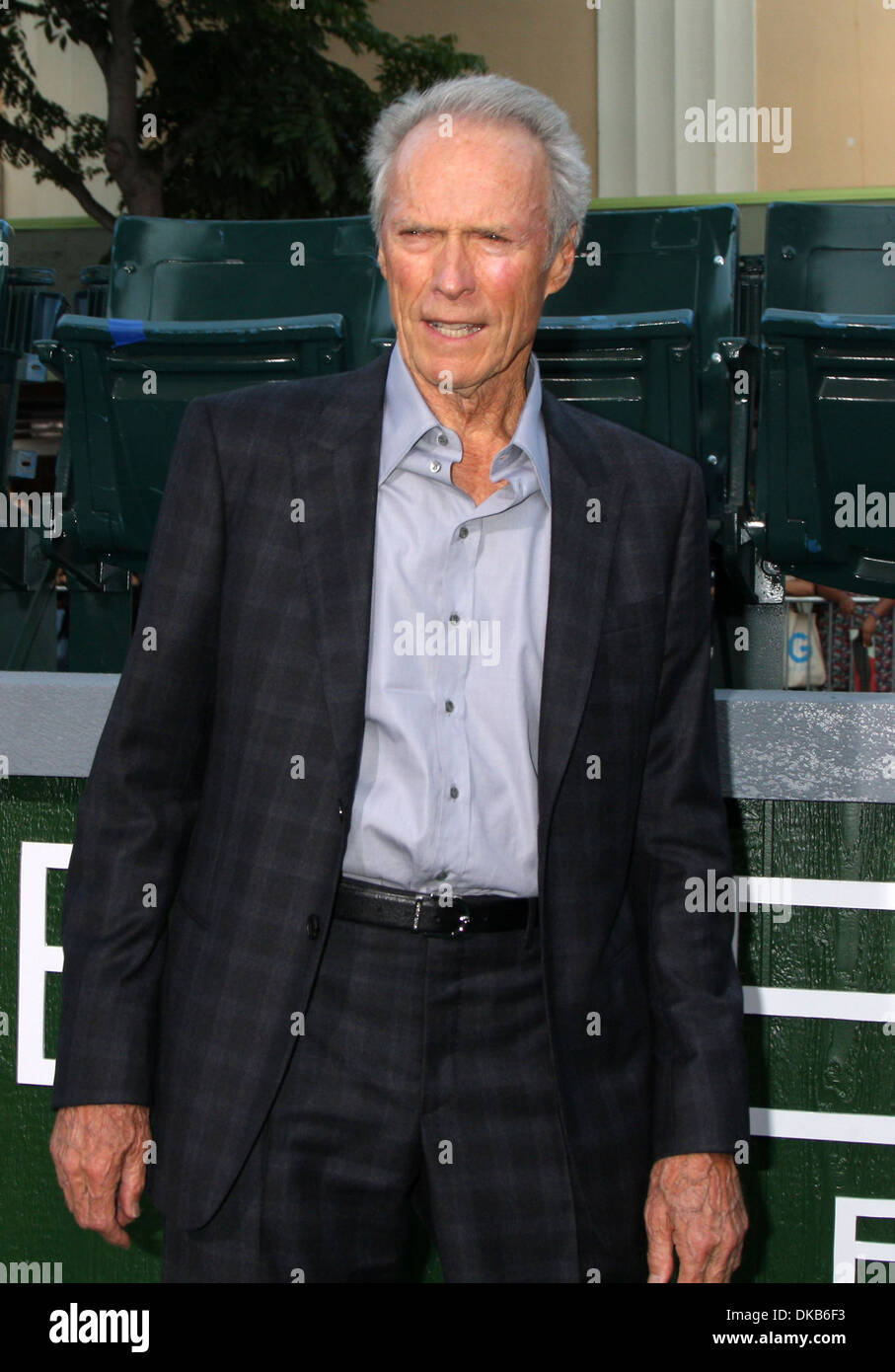 Иствуд. Клинт иствуд фото. Клинт иствуд дикий запад. Клинт иствуд 1980. Clint eastwood cry macho.