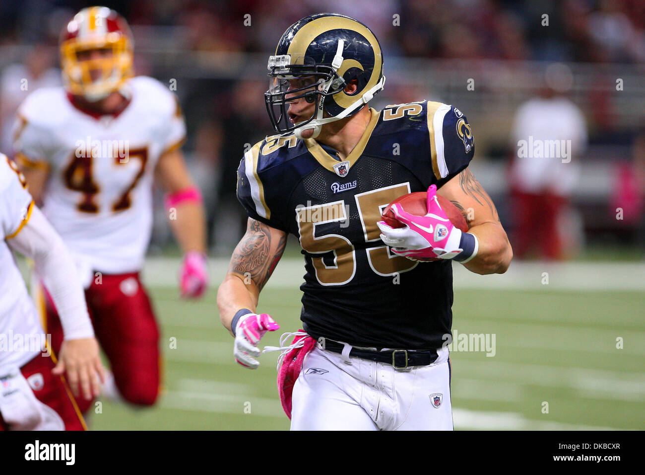 Oct. 2, 2011 - Saint Louis, Missouri, U.S - St. Louis Rams linebacker ...