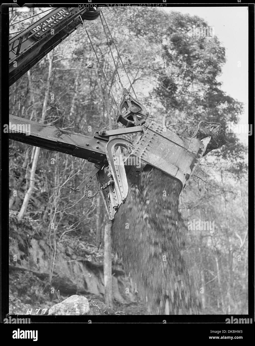 Construction site shows large Black and White Stock Photos & Images - Alamy