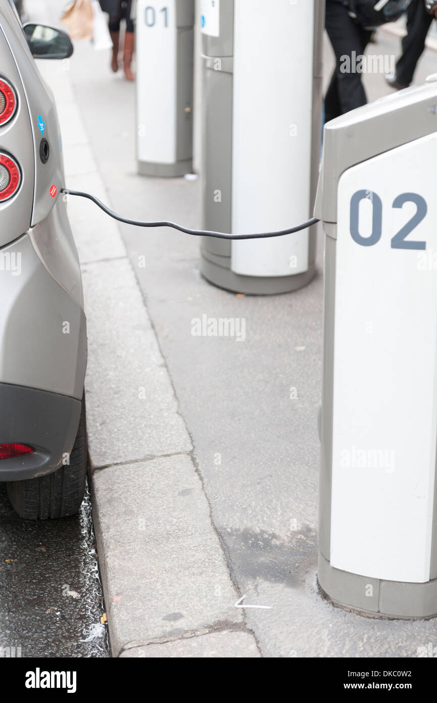 Autolib electric cars charging station Paris street Stock Photo Alamy