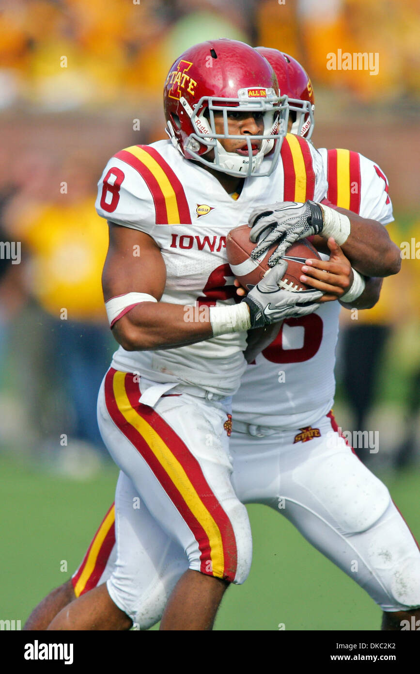 Oct. 14, 2011 Columbia, Missouri, U.S Iowa State Cyclones quarterback Jared (16) in